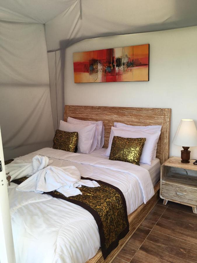Starlake Villa & Glamping Kubupenlokan Esterno foto
