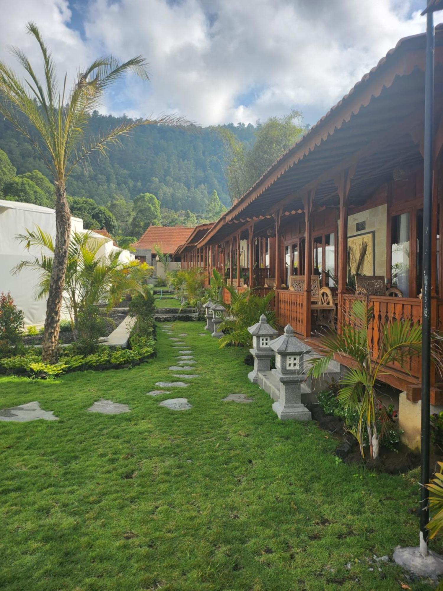 Starlake Villa & Glamping Kubupenlokan Esterno foto